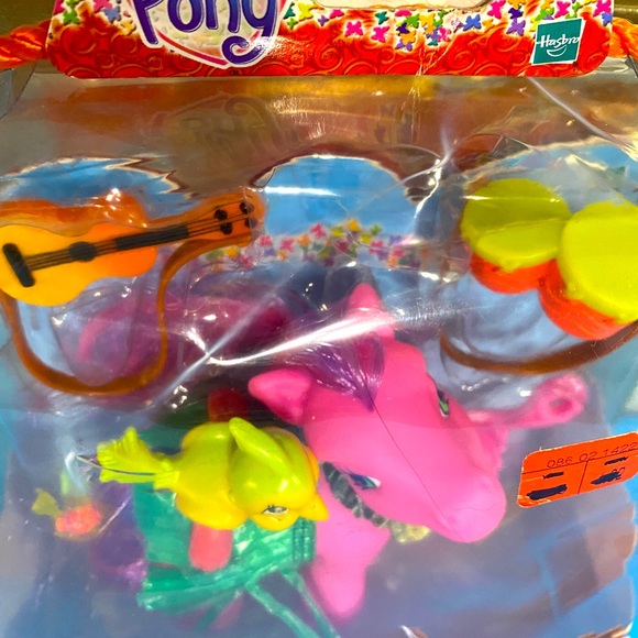 MY LITTLE PONY G3 NWT VTG 2004 BUTTERFLY ISLAND SEASIDE CELEBRATION SKYWISHES - Picture 7 of 15